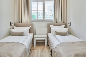 Unclassified image, 4 of 12, button - Welcome to TECHTS - TECHTs Strandhaus (Timmendorfer Strand)