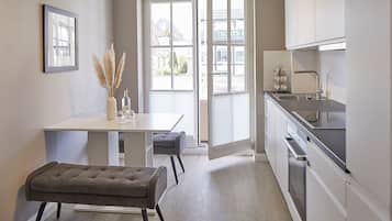 Fridge, microwave, oven, dishwasher