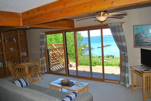 Bayfield Island View "Fedora" on Lake Superior