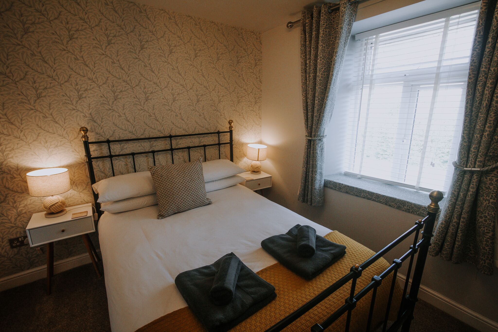 2 dormitorios, escritorio, tabla de planchar con plancha y wifi gratis