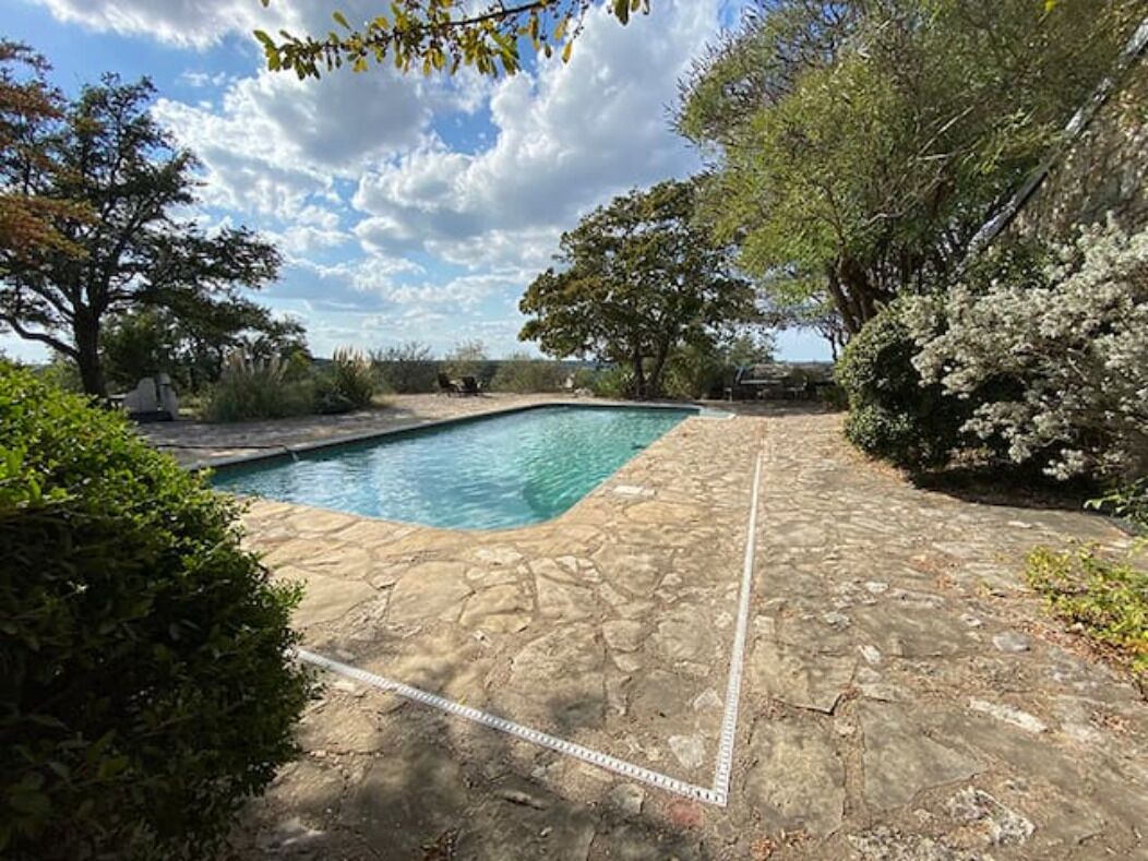 Spacious 4 BR with pool, amazing views!