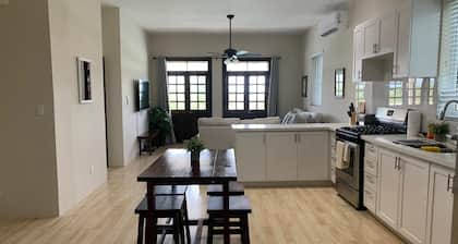 The Cedar Canalfront Penthouse