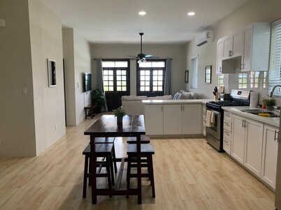 The Cedar Canalfront Penthouse