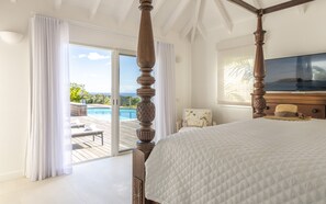 3 slaapkamers, een strijkplank/strijkijzer, gratis wifi, beddengoed