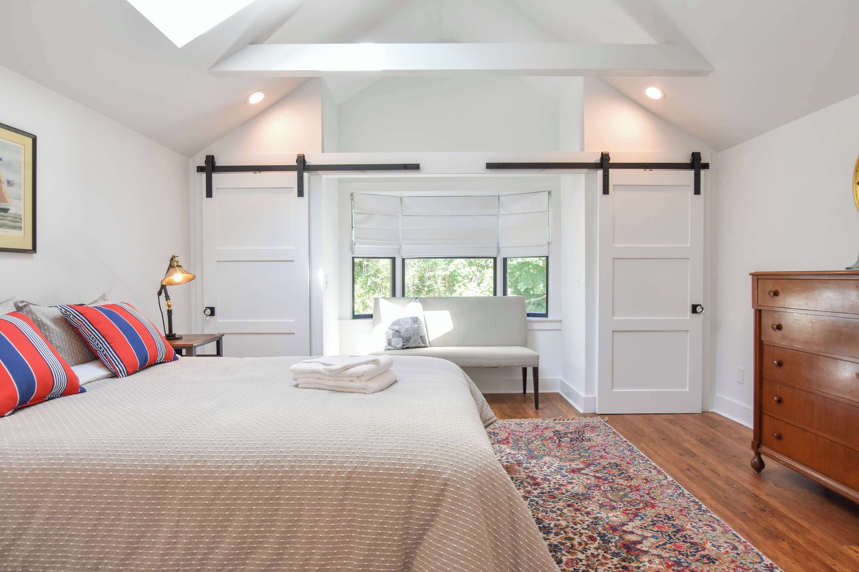 3 多间卧室、熨斗/熨衣板、WiFi、床单