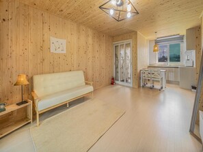 Basic Room, 1 Bedroom (1.5room 2) | Exterior - Jeju Timberhouse Pension (Jeju City)