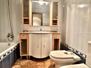 مجففات شعر، مناشف