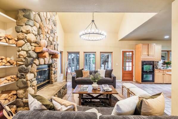 Smart TV, fireplace, offices