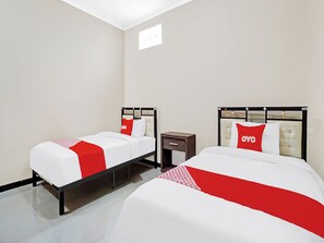 Unclassified image, 5 of 25, button - OYO 90383 Avisha Guest House Syariah (Malang)