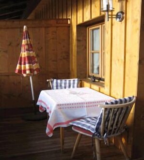 Outdoor dining