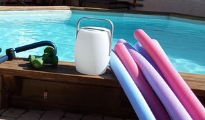 Outdoor pool - Air-conditioned villa with garden and pool near Avignon (Le Pontet)
