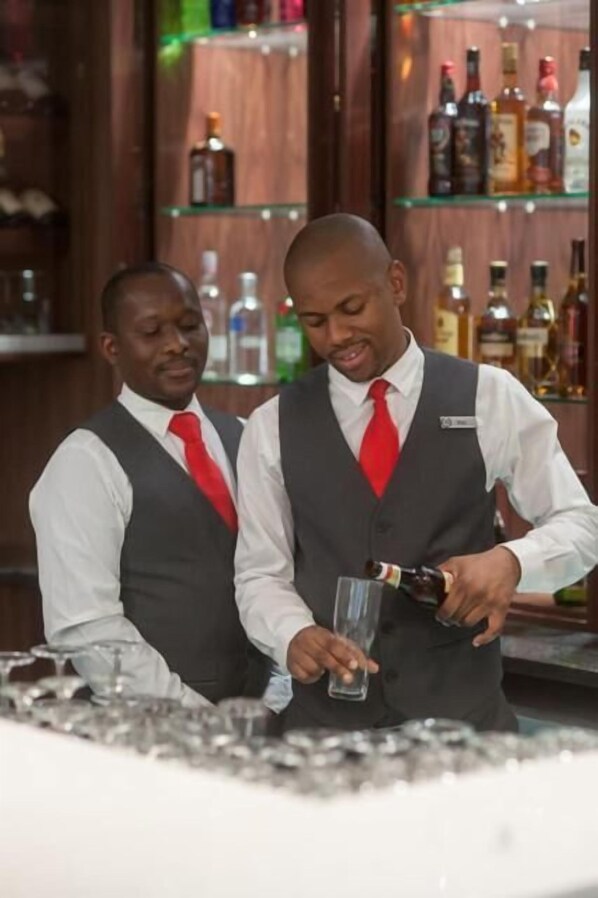 Bar (en la propiedad)