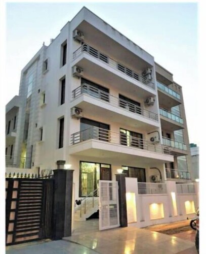 BluO Classic Studio - India Expo Noida