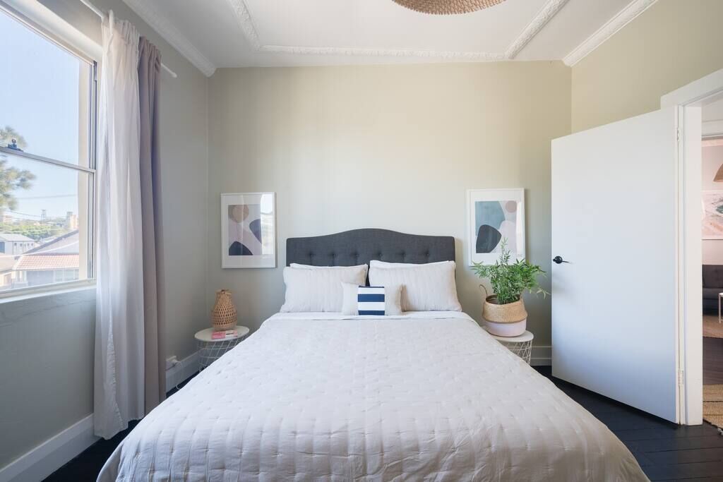 2 BR Apartment in Bondi Beach
