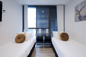 2 bedrooms, iron/ironing board, travel cot, WiFi