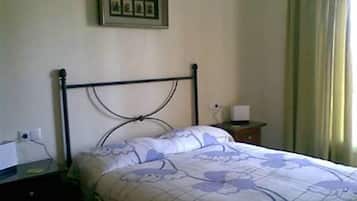 2 Schlafzimmer, Bügeleisen/Bügelbrett, kostenloses WLAN, Bettwäsche