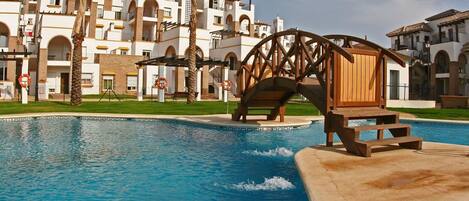 Innenpool, beheizter Pool