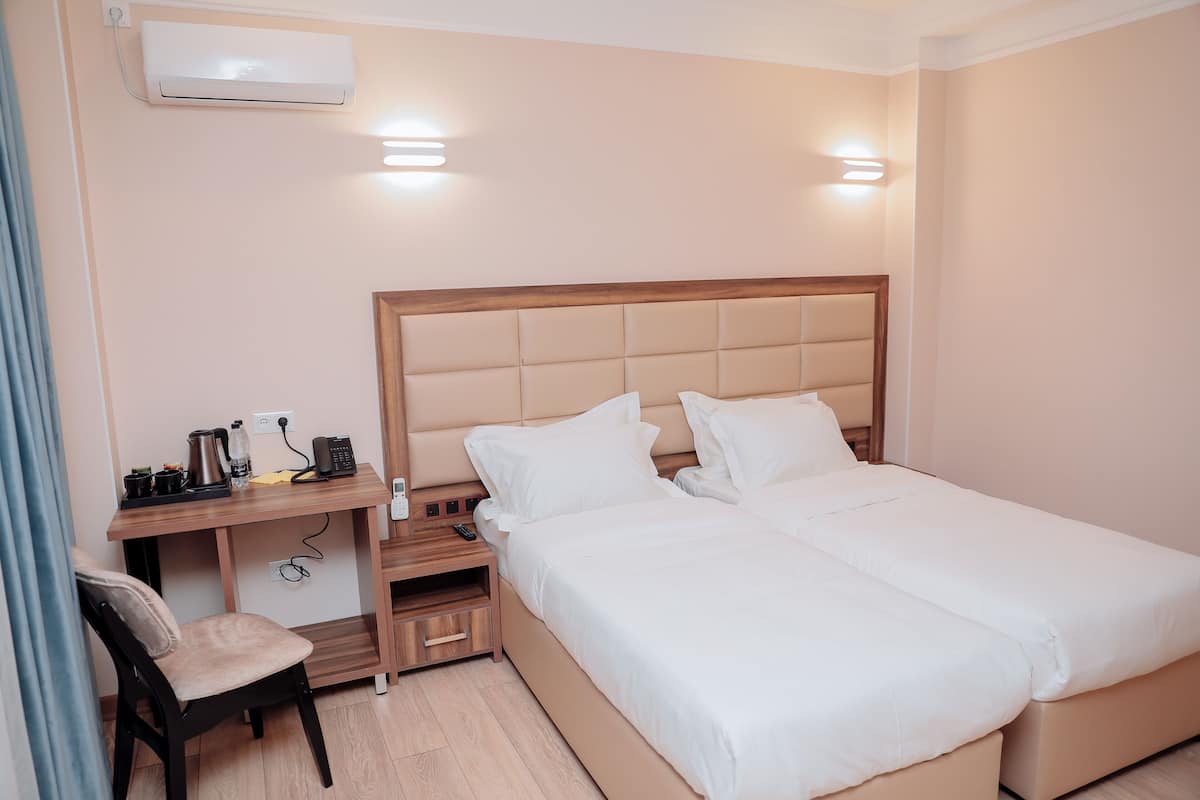 Basic Twin Room | Hypo-allergenic bedding, blackout drapes, soundproofing, free WiFi