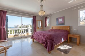 3 bedrooms, iron/ironing board, free WiFi, bed sheets - Villa 'Super  Priv Heated Pool 3bed' with Sea View, Wi-Fi and Air Conditioning (La Cala de Mijas)