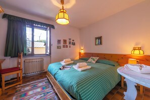 Familienapartment, 2 Schlafzimmer, Terrasse (Casa Cisi ski in-Ski out 20m)