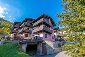 Family Apartment, 2 Bedrooms, Terrace (Casa Cisi ski in-Ski out 20m) | Exterior - Casa Cisi ski in-Ski out 20m (Livigno)