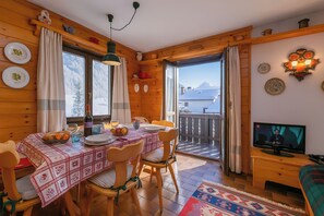 Dining - Casa Cisi ski in-Ski out 20m (Livigno)