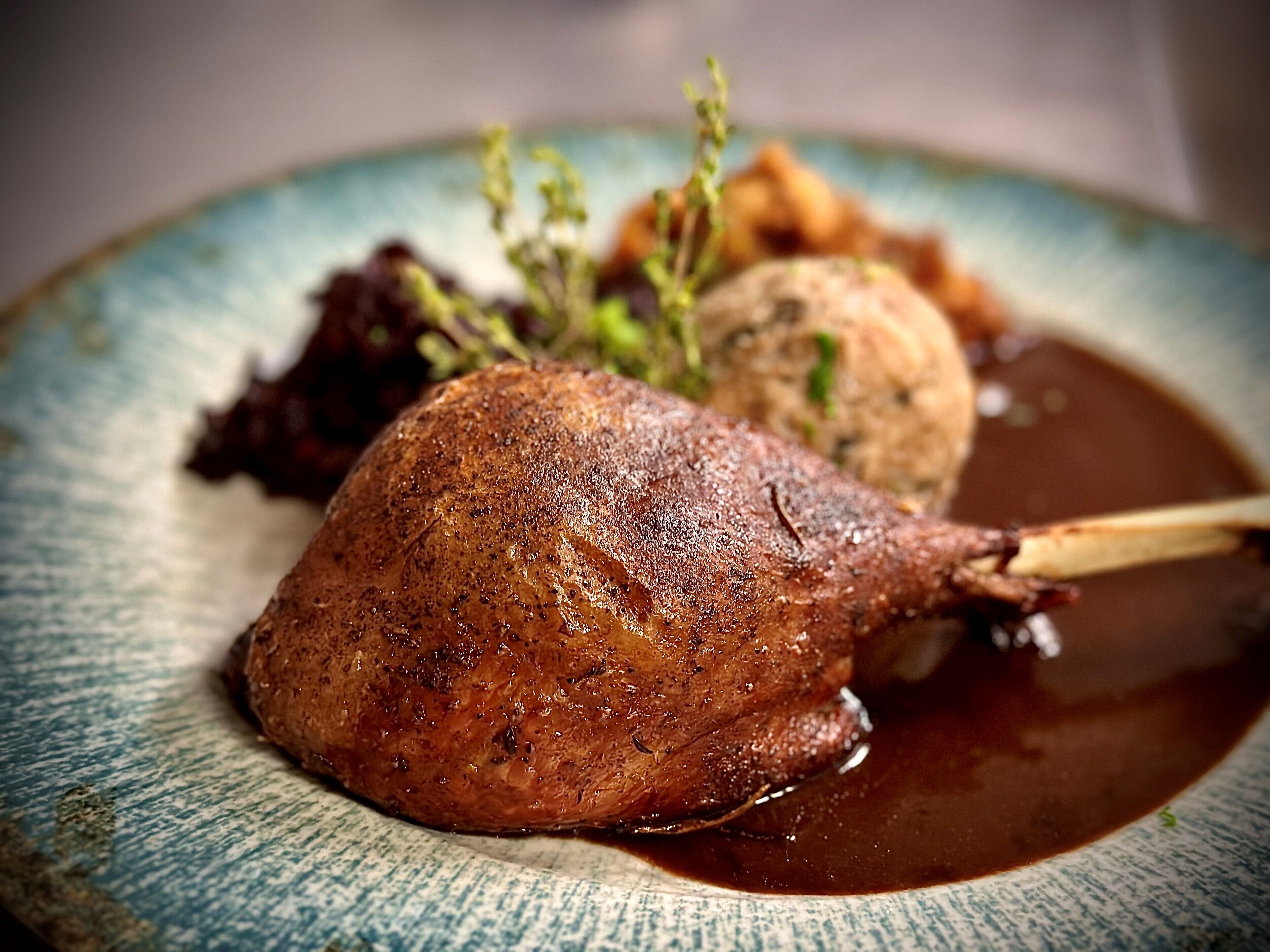 breakfast, lunch served; mediterranean cuisine, al fresco dining