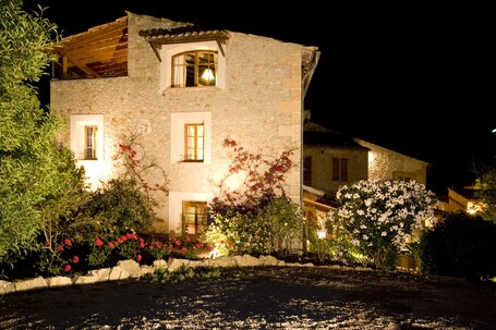 Nou Dalt Muntanya Rural Hotel - view 3