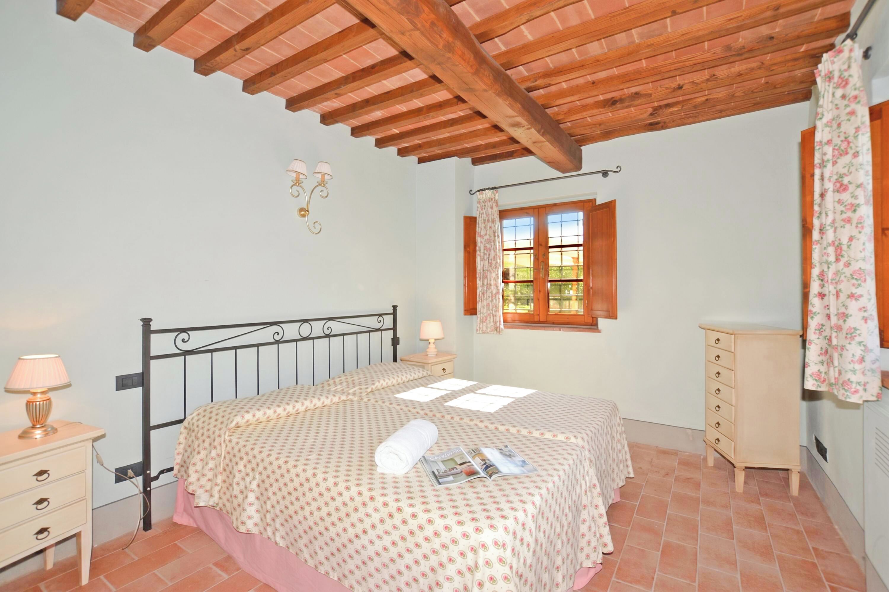 Appartement familial, 1 chambre, four à micro-ondes, côté montagne (Francigena 8) | 1 chambre, accès au Wi-Fi (inclus), literie fournie