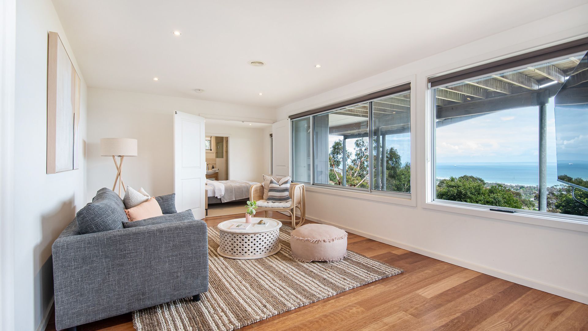 Smart TV, fireplace, offices