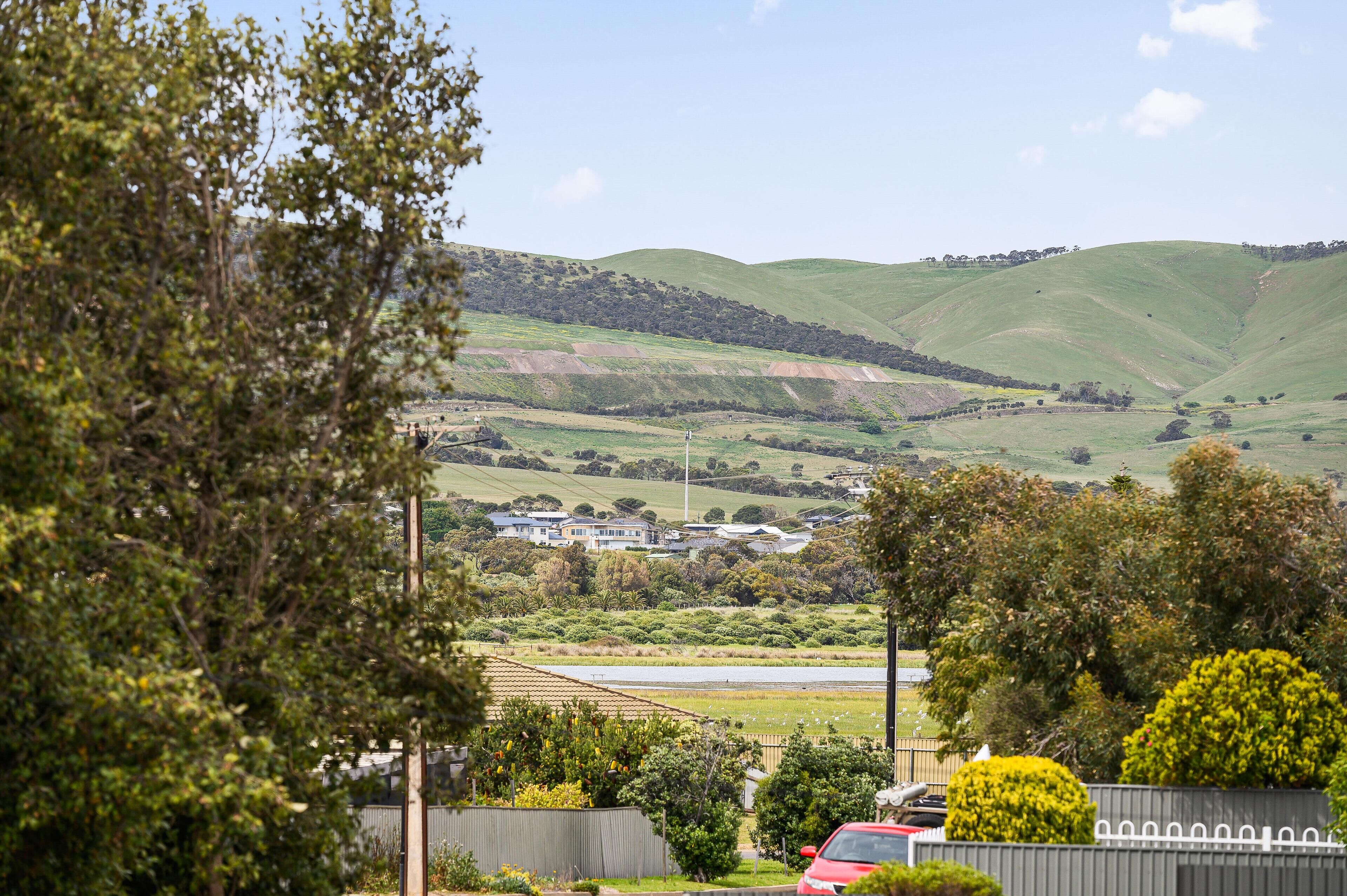 The HardyOne ~ Aldinga Beach - Stunning Abode in Serene Silver Sands — image 5
