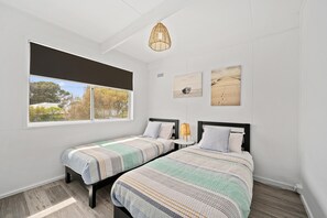 5 chambres, fer et planche Ă repasser, accĂšs Internet, draps fournis