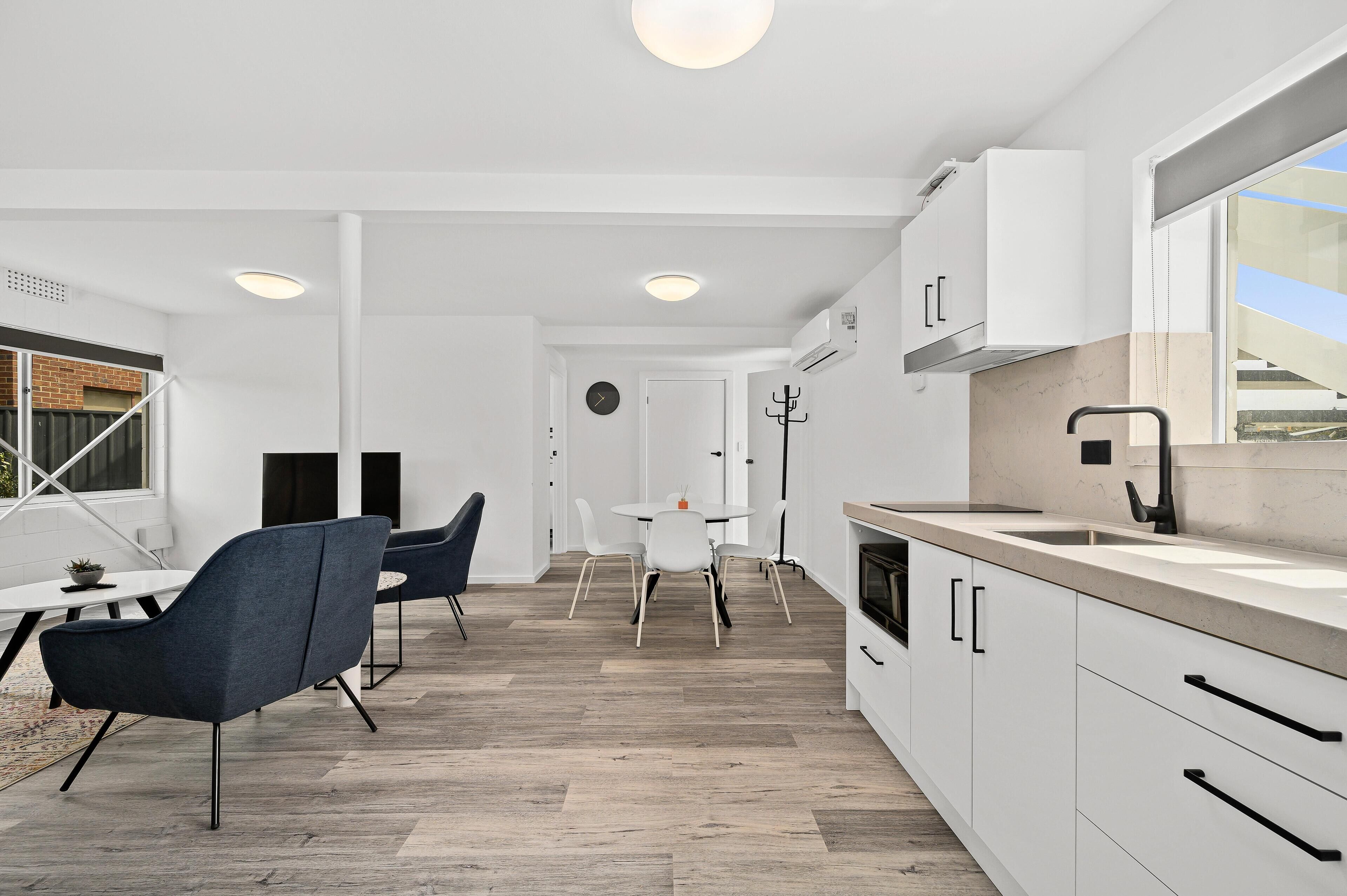 The HardyOne ~ Aldinga Beach - Stunning Abode in Serene Silver Sands — image 3