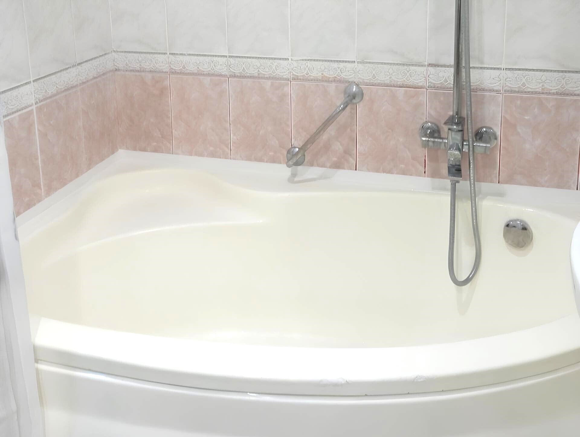 Camera Standard | Bagno | Vasca, set di cortesia gratuito, asciugacapelli, asciugamani
