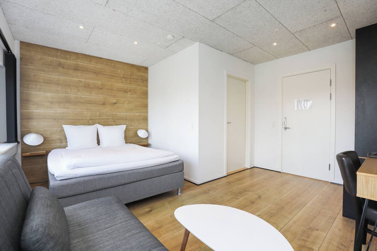 comfort room | 1 bedroom, desk, free wifi, bed sheets