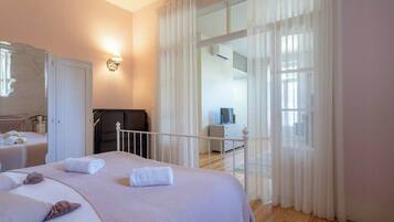 1 quarto, ferros/tábuas de passar roupa, berço de viagem, Wi-Fi