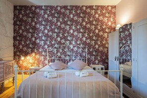 1 chambre, fer et planche Ă repasser, Wi-Fi, draps fournis