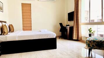 1 bedroom, desk, iron/ironing board, free WiFi