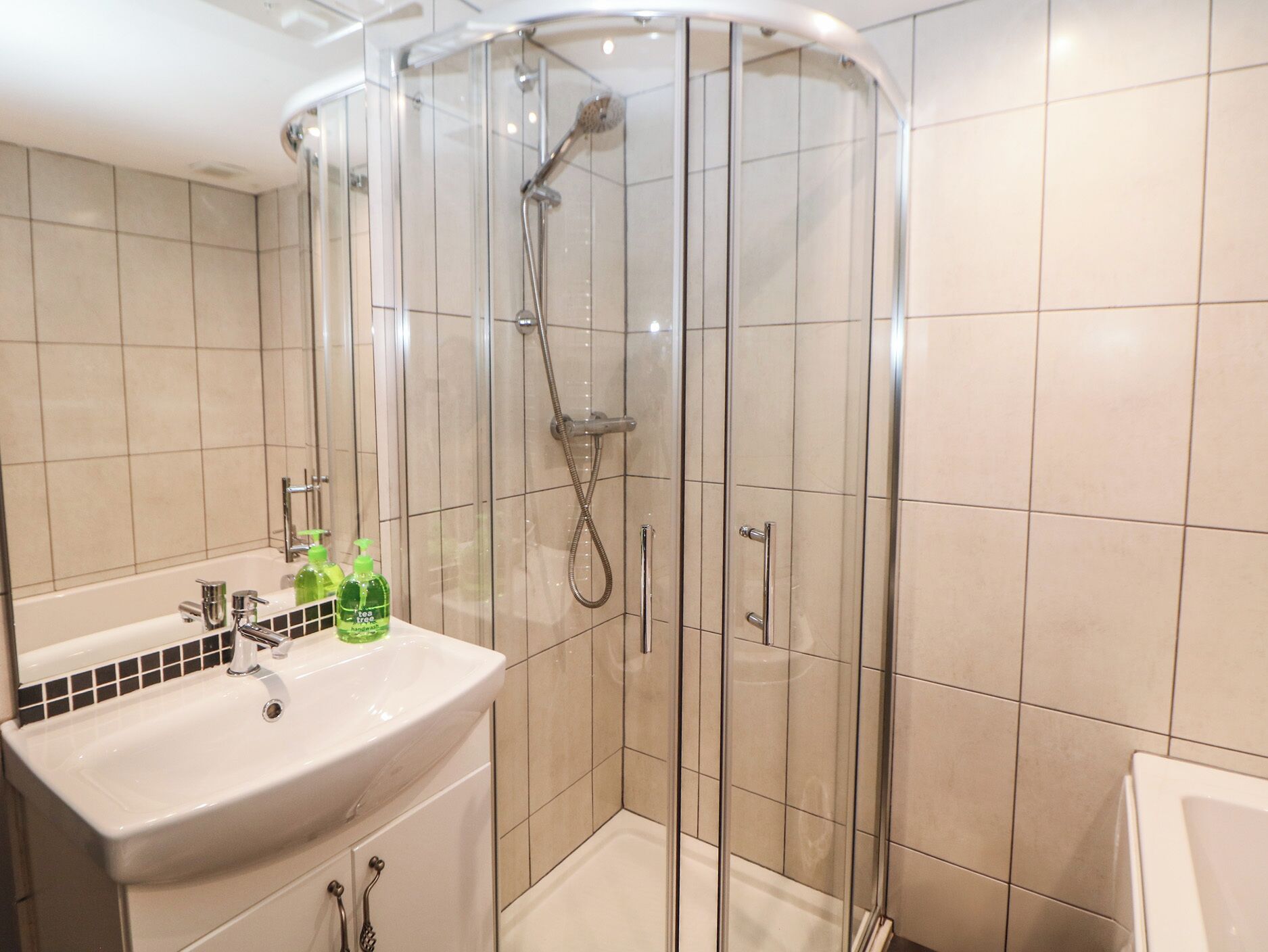 Dusche, Haartrockner