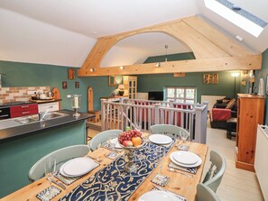 Dining - Nine Ladies (Matlock)