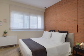 3 habitaciones, espacio para trabajar con laptop y cortinas blackout