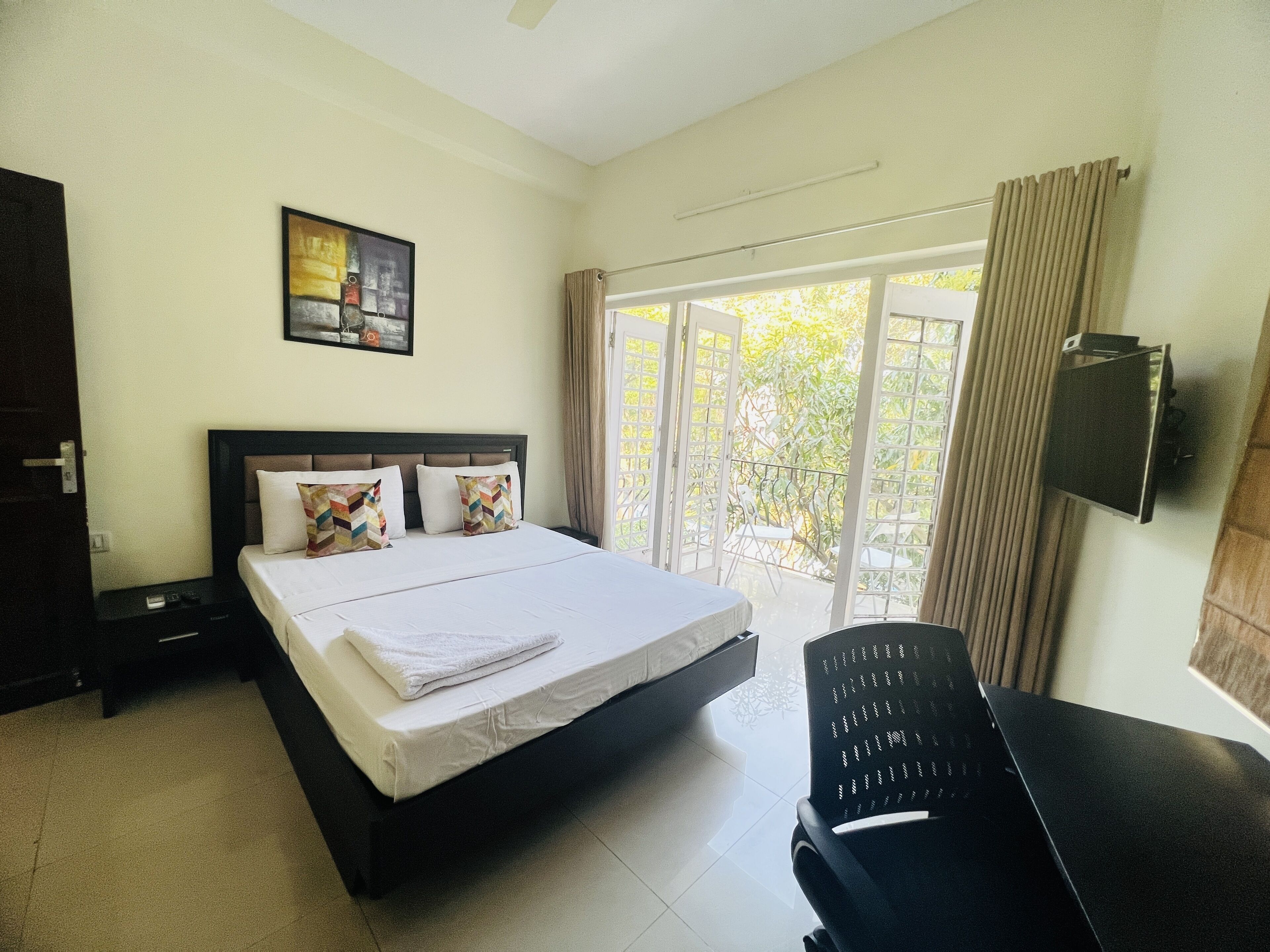 1 chambre, coffres-forts dans les chambres, bureau