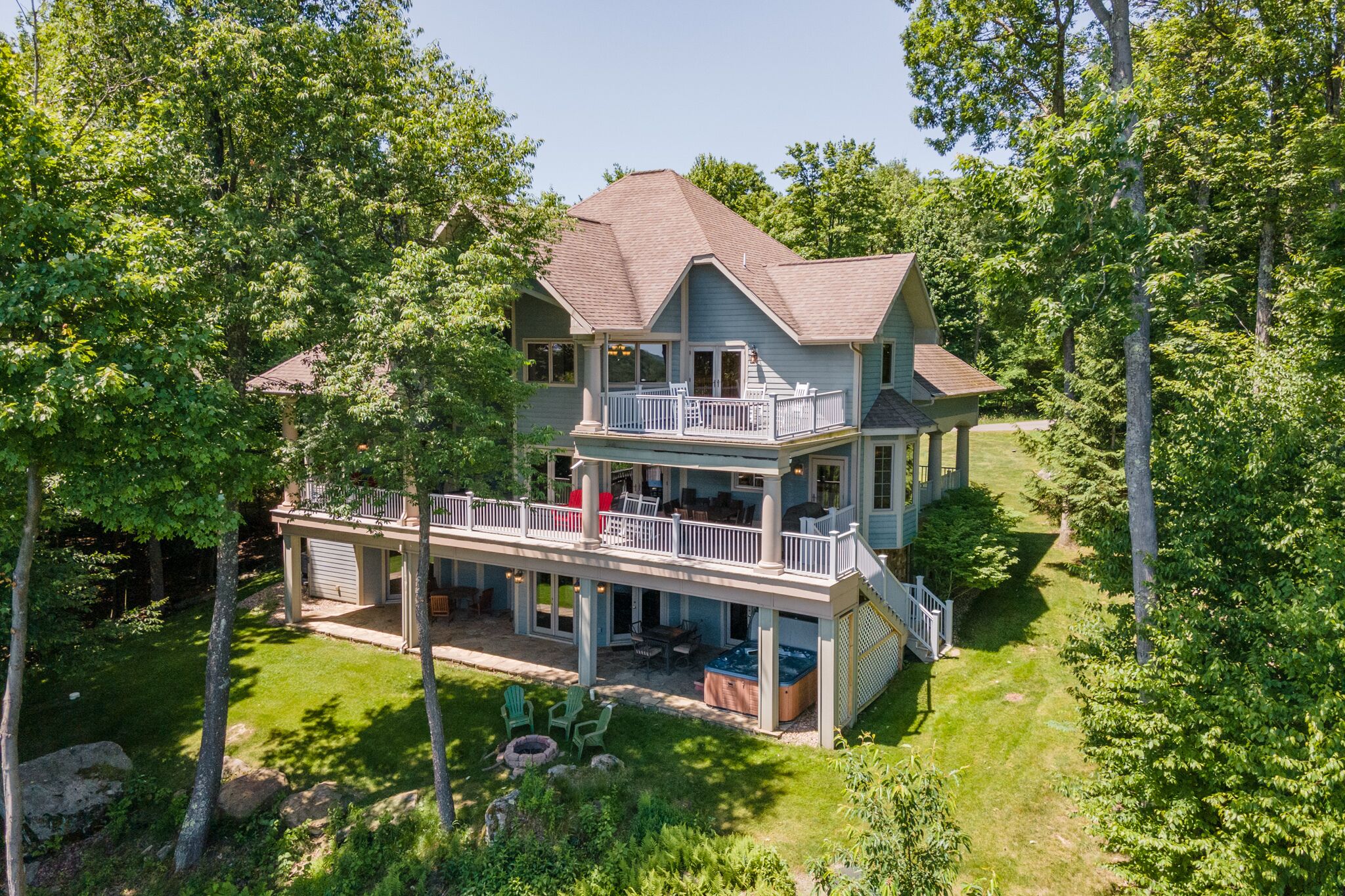 New! On The Rocks: Lake Access, Hot Tub, Community Amenities!