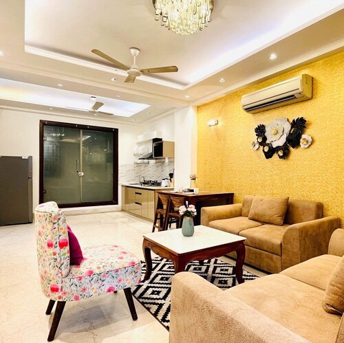 BluO Modern 1BHK - M Block Greater Kailash