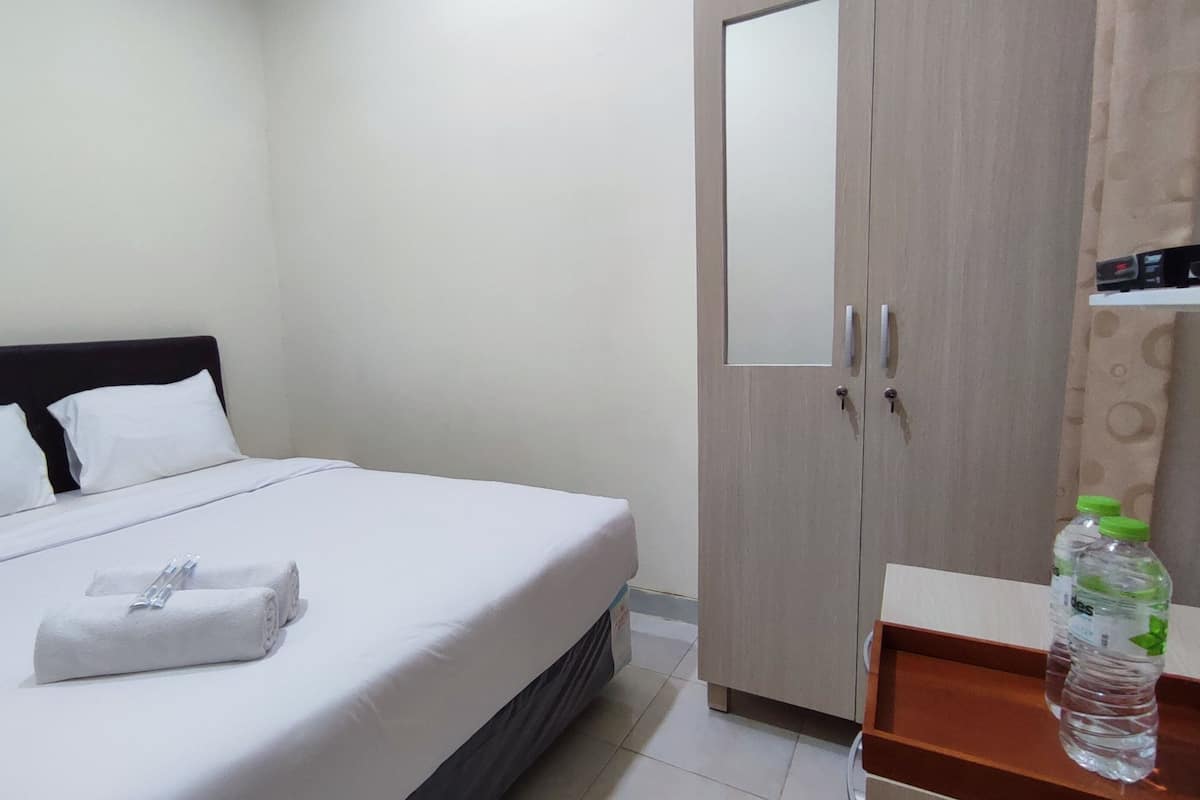 Deluxe Room | Desk, free WiFi, bed sheets
