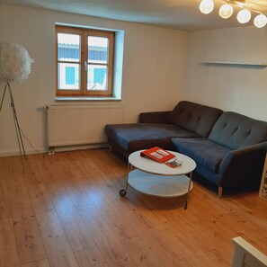 TV - Vacation apartment in the Allgäu in Nesselwang, near Alpspitzbahn (Nesselwang)