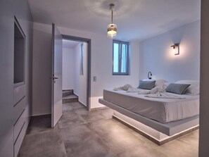 3 bedrooms, iron/ironing board, free WiFi