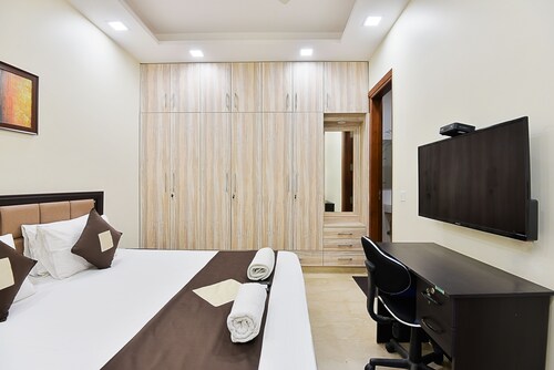 BluO 2BHK City Centre - Balcony, Lift, Terrace