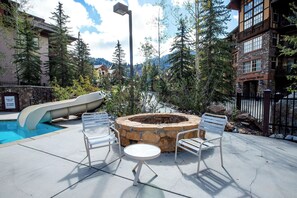 屋外プール、温水プール