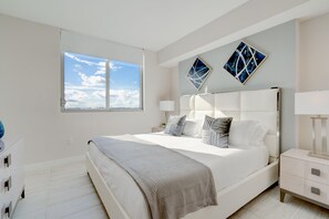2 bedrooms, iron/ironing board, free WiFi, bed sheets - CH902 DESIGN DISTRICT, LUXURY PARADISE (Miami)